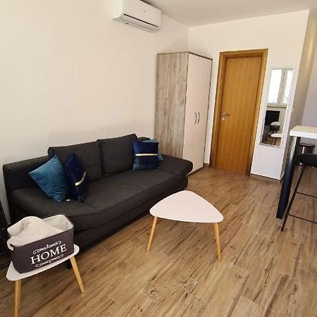 Studio Apartman Kiara โบล ภายนอก รูปภาพ