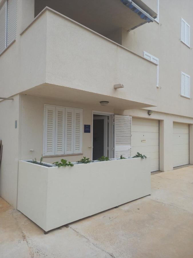Studio Apartman Kiara โบล ภายนอก รูปภาพ